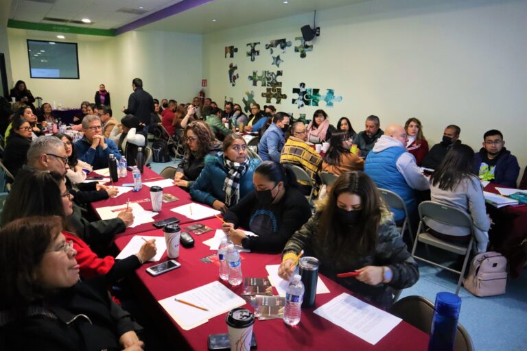 Más de 100 profesores municipales han recibido actualización y formación