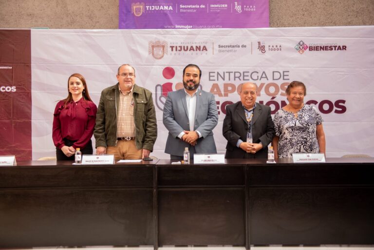 Entrega Ayuntamiento 133 apoyos económicos a familias tijuanenses