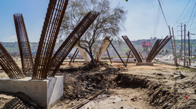 Avanza SIDURT en construcción de nodo vial Alamar para agilizar el tránsito vial en Tijuana