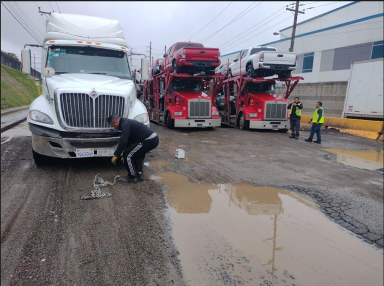 Urgen industriales a reparar Callejón de Exportación ante daños por las lluvias