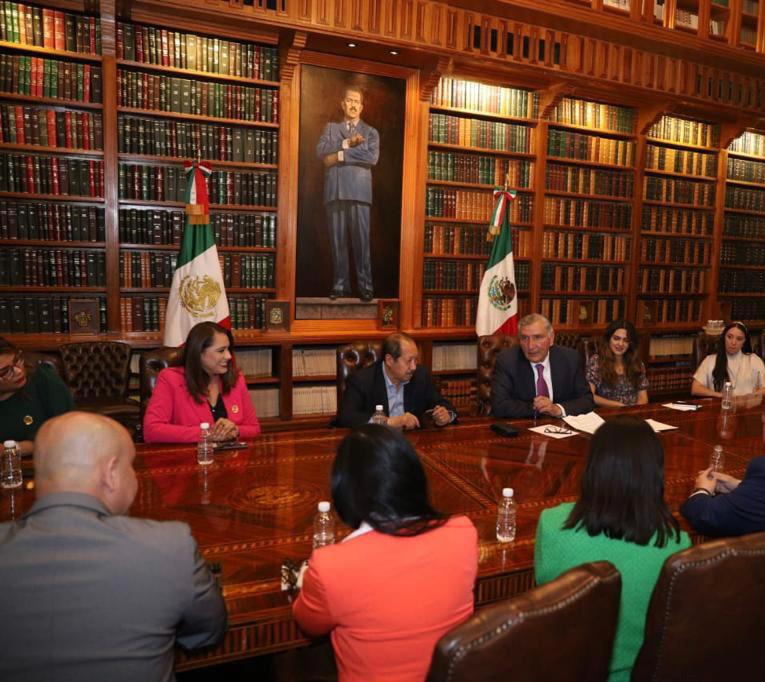 Se reúnen diputados federales y locales de BC con titular de SEGOB, Adán Augusto López Hernández