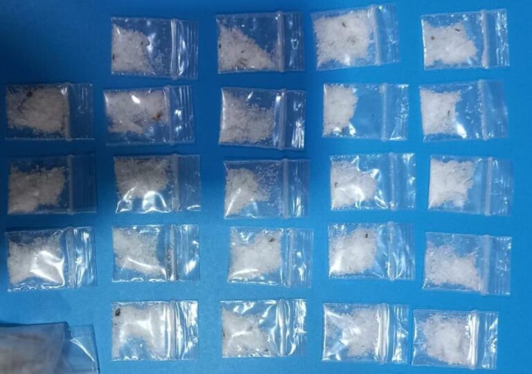 Detienen policías a banda dedicada al robo de catalizadores