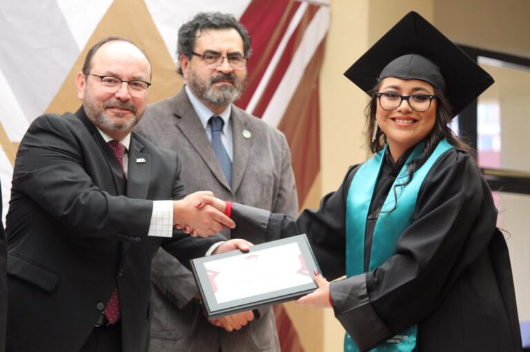 Egresan 200 ingenieros de la UTT en la modalidad bilingüe internacional y sustentable