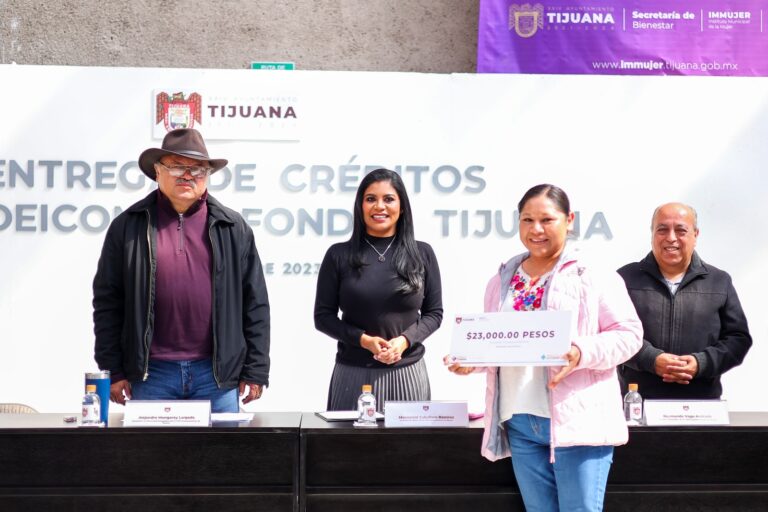 Entrega Montserrat Caballero 125 créditos del Fideicomiso Fondos Tijuana