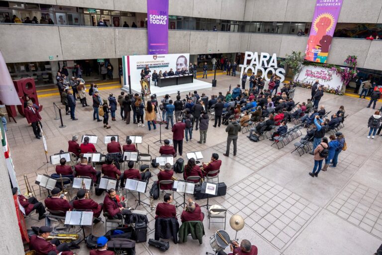 Conmemora Ayuntamiento Natalicio del Benemérito de las Américas