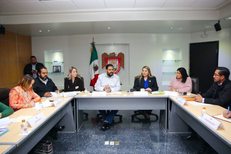 Tras llamado de Montserrat Caballero Ayuntamiento y Estado inician protocolo para atender a la niñez