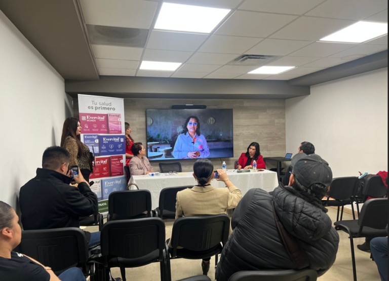 Apoyan con becas a mujeres universitarias