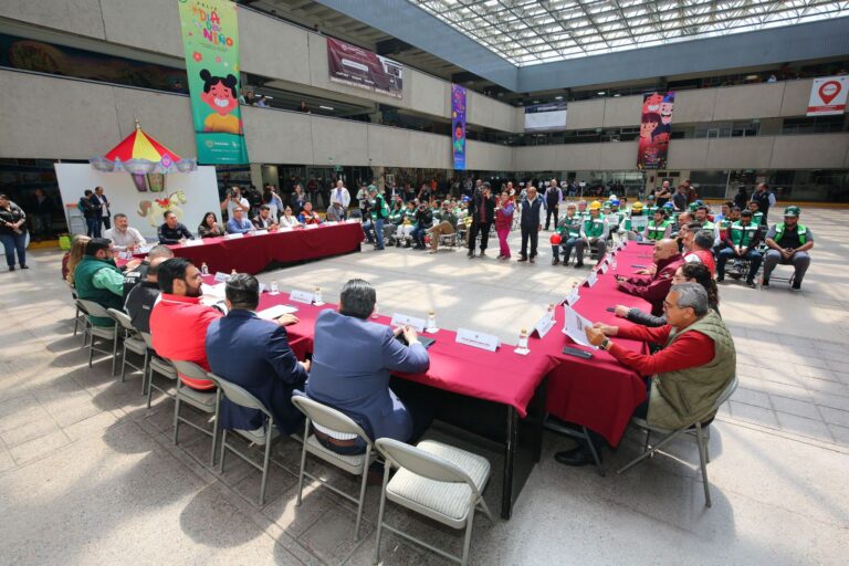 Rinden protesta integrantes del Comité Interno de Protección Civil de palacio municipal