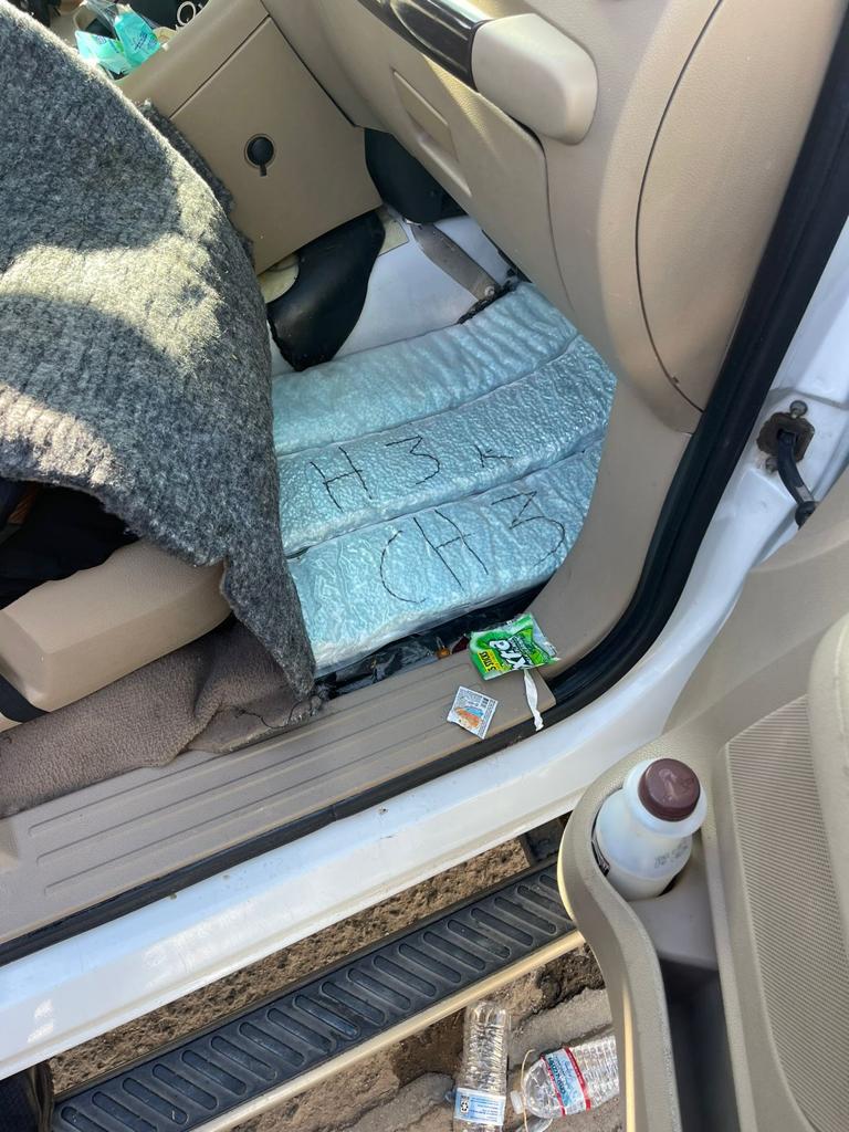 Decomisan la FESC y la SEDENA fentanilo, metanfetamina y cocaína