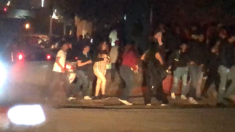 Suspende gobierno municipal fiesta clandestina con 450 menores