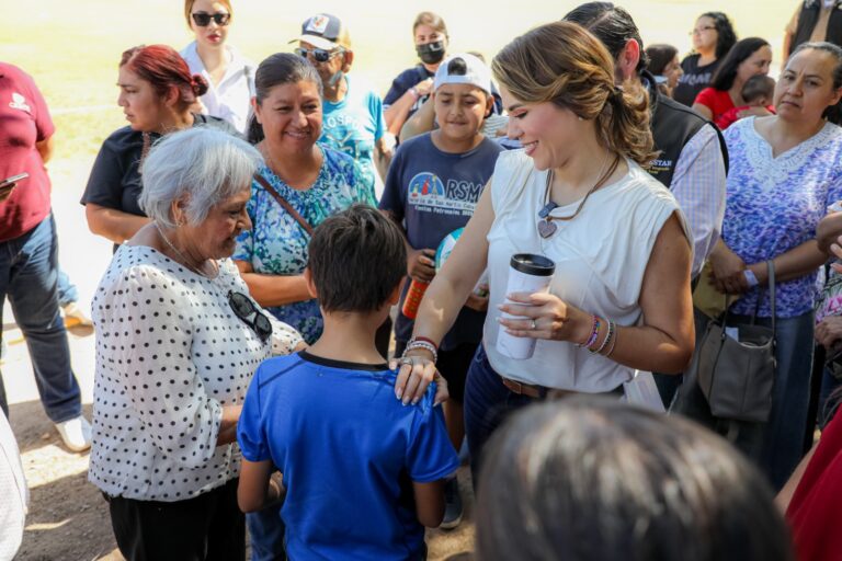 Acerca Marina del Pilar servicios a la comunidad