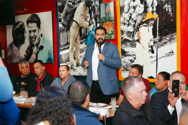 Reconoce gobierno de Montserrat Caballero esfuerzo del comercio ambulante