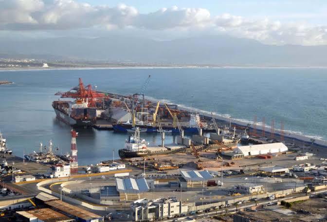 Prevén éxodo de empresas grandes en el puerto de Ensenada por falta de atención