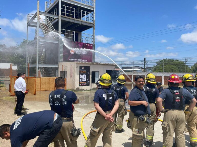 Fortalece EPROC la preparación de bomberos de BC para la prevención de riesgos