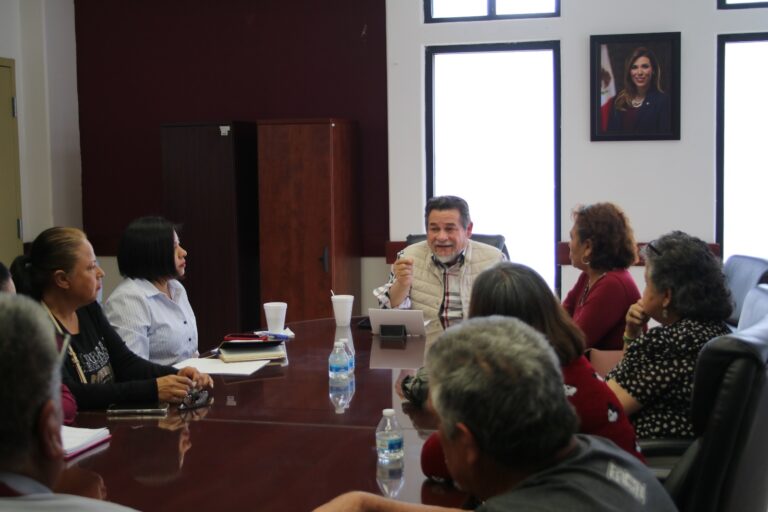 Avanza gobierno del estado en regularización de comunidades de la Zona Este: Catalino Zavala
