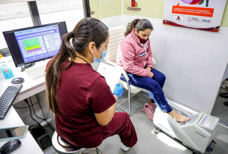 Refrenda SSA BC el compromiso de brindar servicios óptimos para la mujer