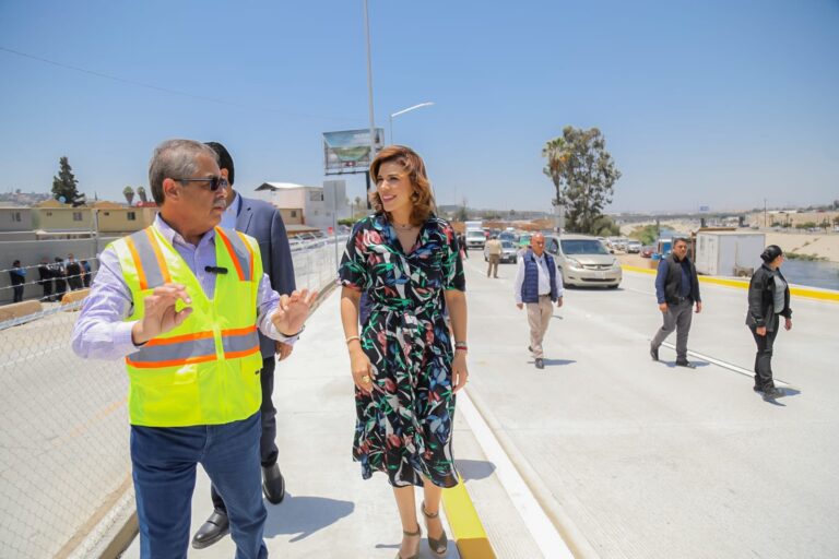 Encabeza Marina del Pilar apertura del puente Los Olivos