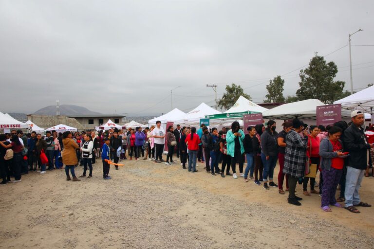 Construye Ayuntamiento Bienestar en Granjas Familiares