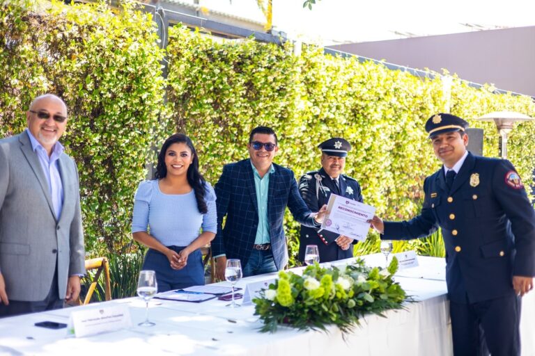 Bomberos incrementa nivel de preparación con diplomados