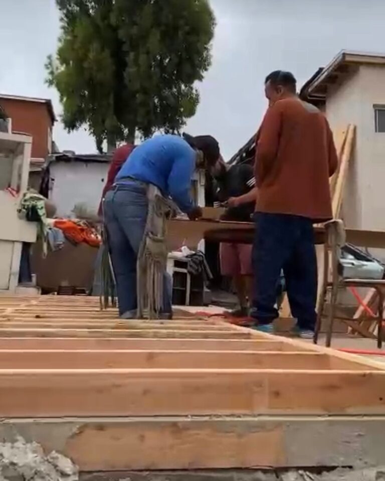 Construye gobierno de Montserrat Caballero pie de casa a Pepe Nacho