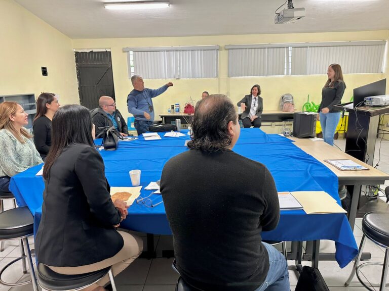 Impulsa COEPRIS BC certificación de tienditas escolares de la Zona Escolar Número 23