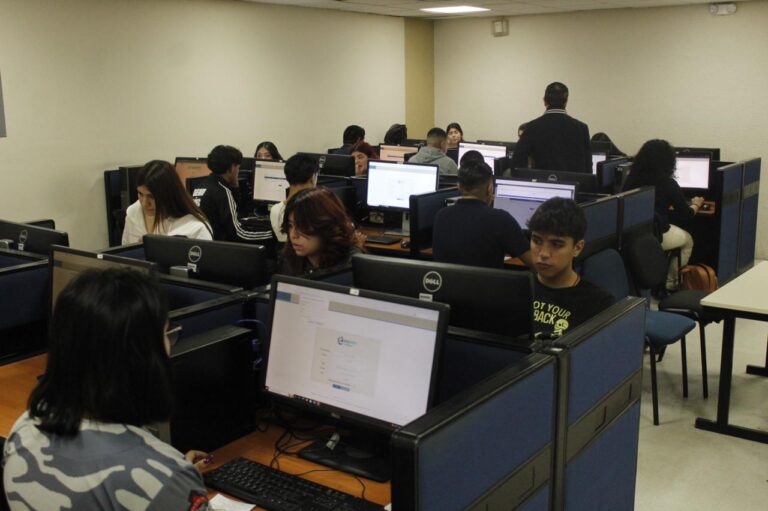 Inicia aplicación del examen de admisión a la Universidad Tecnológica de Tijuana