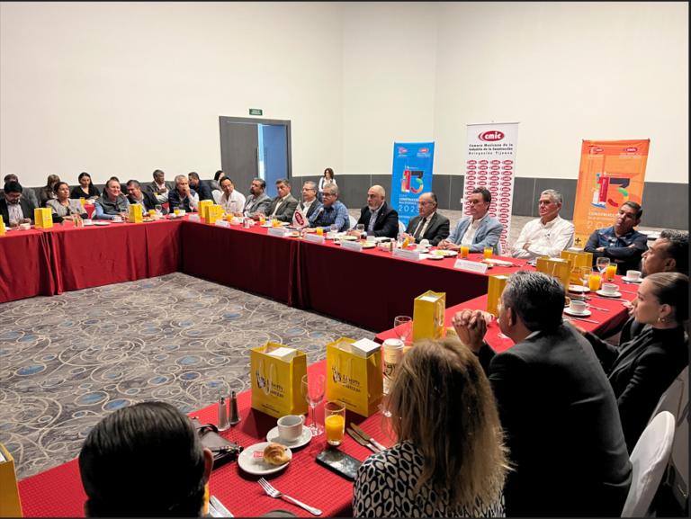 Gestionan constructores locales mayor participación en obras de infraestructura