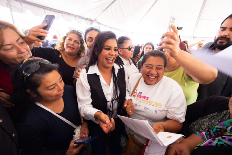 Construye gobierno de Montserrat Caballero Bienestar en Villas de Baja California