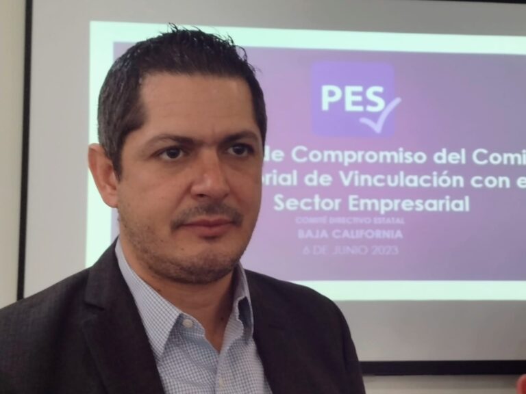 La política es coordinar acciones tomando en cuenta la voluntad de los demás: Manuel Flores