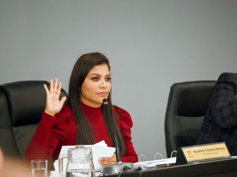 Invita gobierno federal a la alcaldesa a residir temporalmente en el cuartel militar