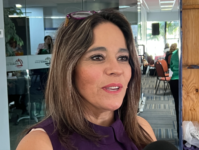 Modifican arrendadores sus contratos a pesos ante la baja del dólar