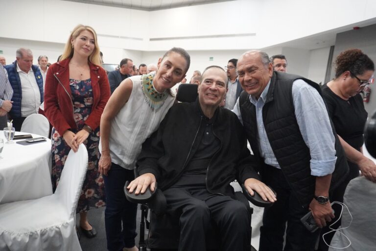 A nombre de los empresarios Arturo González Cruz manifestó el respaldo a Claudia Sheinbaum