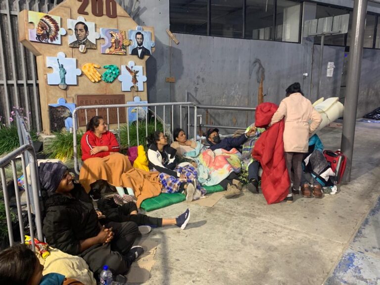 Colabora Ayuntamiento en reubicación de migrantes asentados en garita de San Ysidro