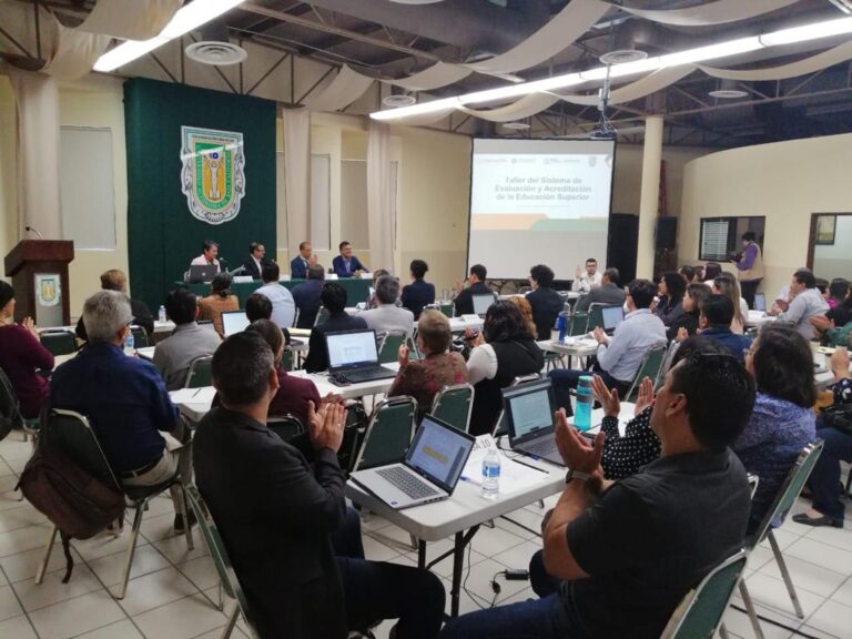 Realiza Secretaría Educación taller de evaluación y acreditación superior