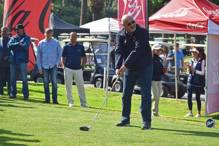 Da inicio torneo de golf a beneficio de Bomberos de Tijuana