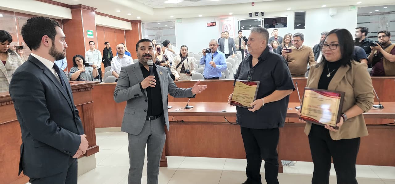 DECLARAN BENEMÉRITA A LA ESCUELA PRIMARIA “BENITO JUÁREZ” DE TIJUANA