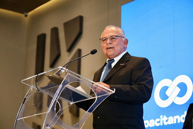 Advierte AIMO pérdida de competitividad por fluctuaciones en el tipo de cambio