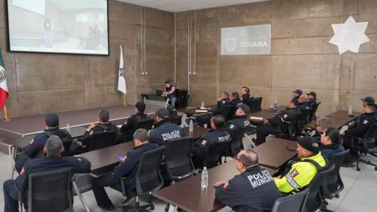 Inicia XXV Ayuntamiento de Tijuana capacitación para uso de cámaras corporales en Policía Municipal