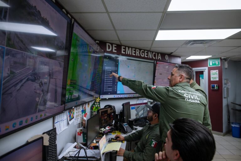 Da Gobierno Municipal de Tijuana puntual seguimiento a los incidentes ocasionados por las lluvias en la región