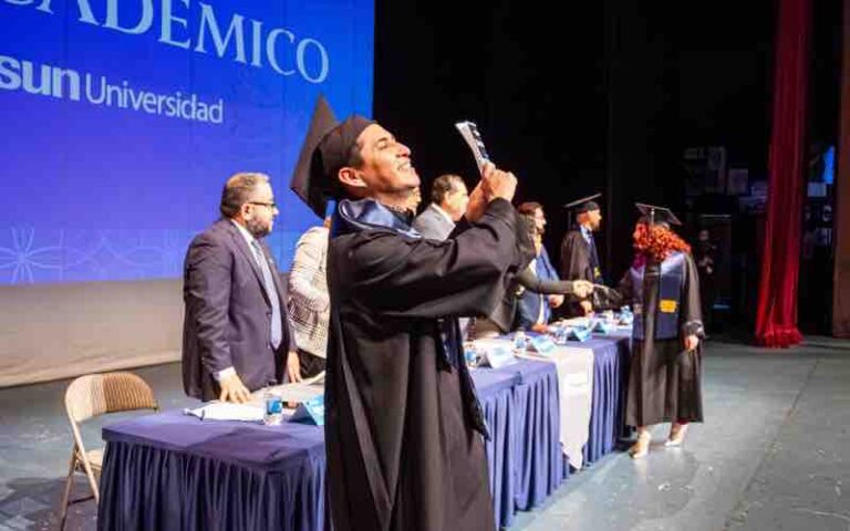 Más de 400 egresados concluyen su formación en CESUN Universidad con certificaciones laborales