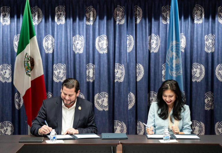 Firma Ismael Burgueño acuerdo de colaboración con el Programa de las Naciones Unidas para el Desarrollo