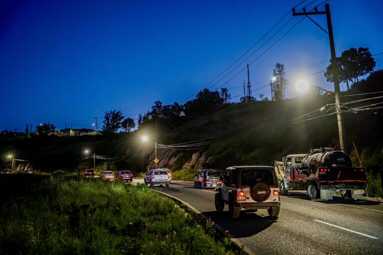 Instala Gobierno Municipal 186 luminarias en bulevar Fundadores para fortalecer el programa ‘Tijuana Iluminada’