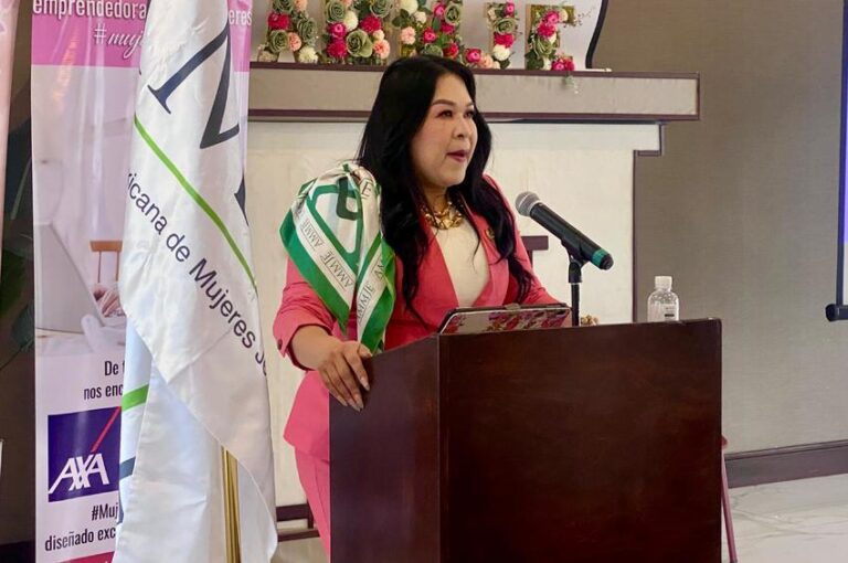 Renueva AMMJE Tijuana liderazgo con Artemisa Martínez