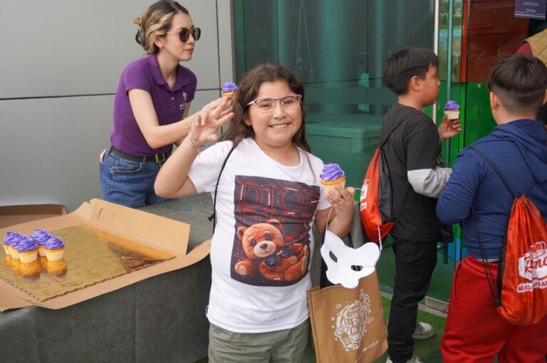 Disfrutaron de gran festejo niños y niñas en El Trompo
