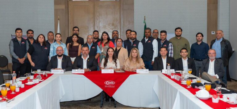 JULIETA RAMÍREZ TRAZA RUTA CON CMIC PARA DETONAR INVERSIÓN Y OBRA EN ENSENADA Y SAN QUINTÍN