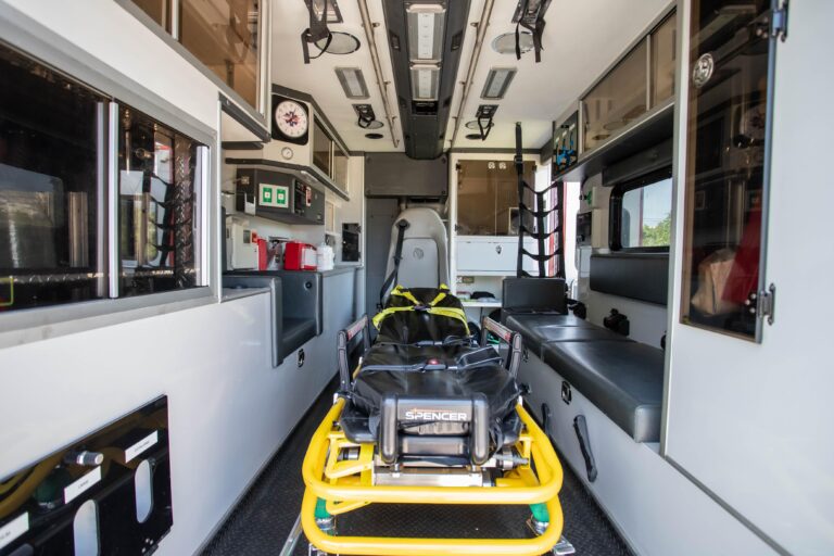 Instala Gobierno de Tijuana servicio de ambulancia permanente en Santa Fe