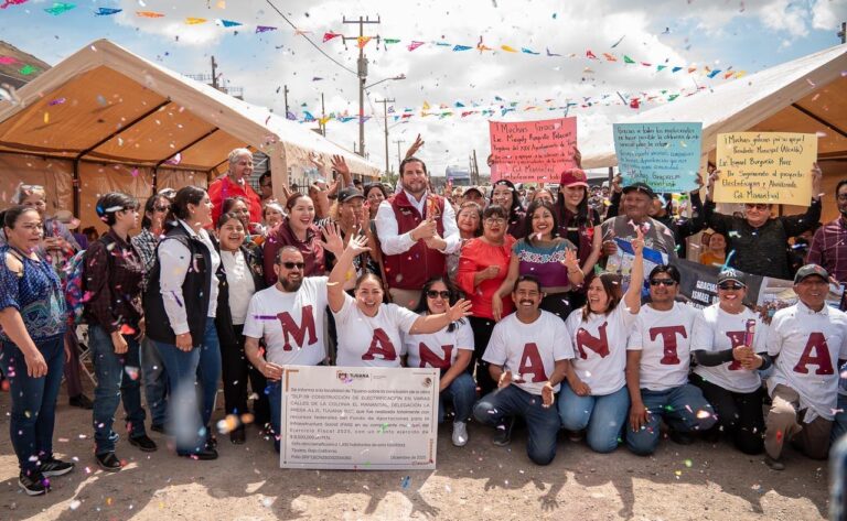 Inaugura Ismael Burgueño obra de electrificación en la colonia El Manantial