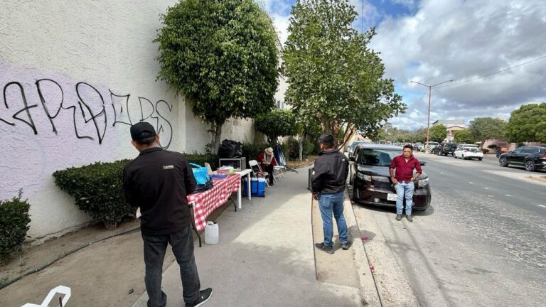 Refuerza Gobierno Municipal operativo de ordenamiento del comercio en Santa Fe